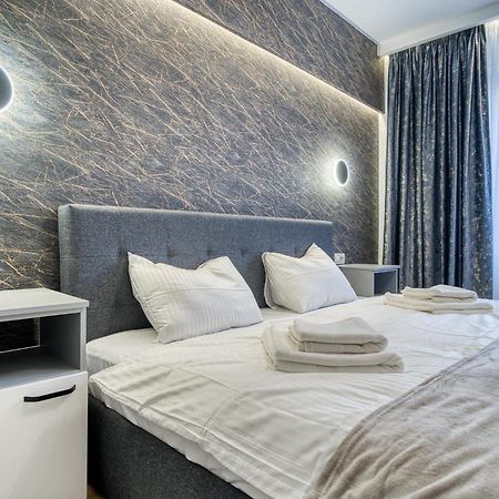 City Chic Retreat: Newly Renovated 1Br Apartment Bukarest Kültér fotó