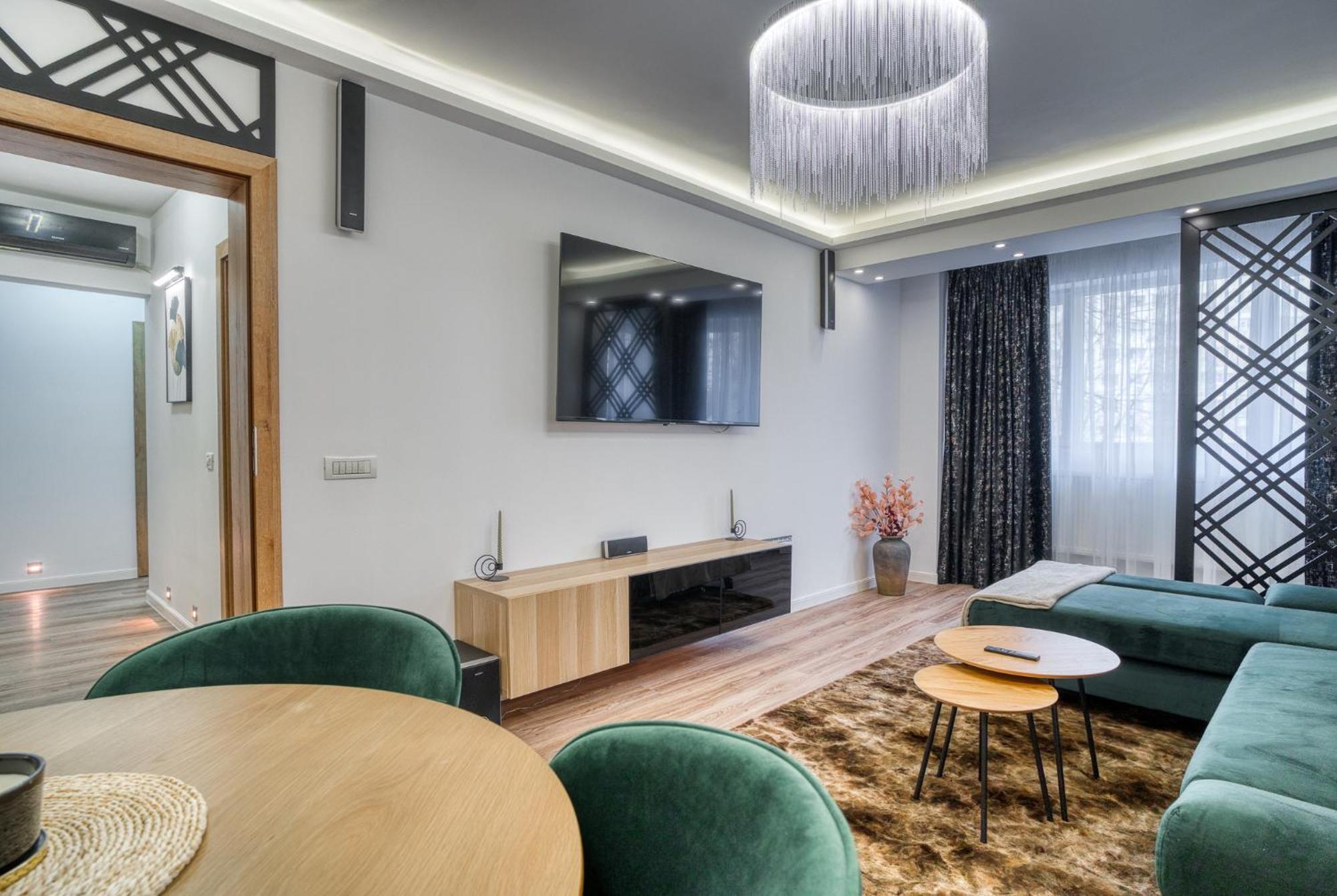 City Chic Retreat: Newly Renovated 1Br Apartment Bukarest Kültér fotó