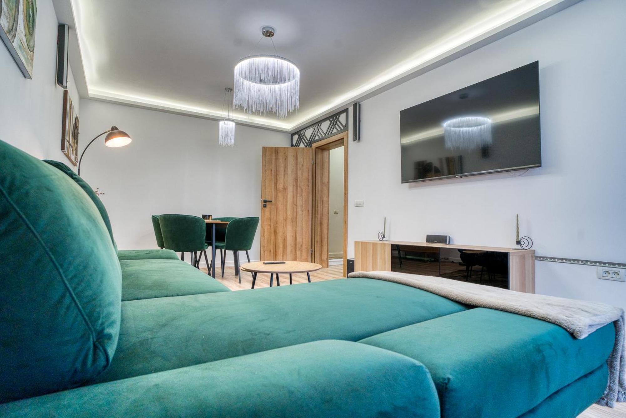 City Chic Retreat: Newly Renovated 1Br Apartment Bukarest Kültér fotó